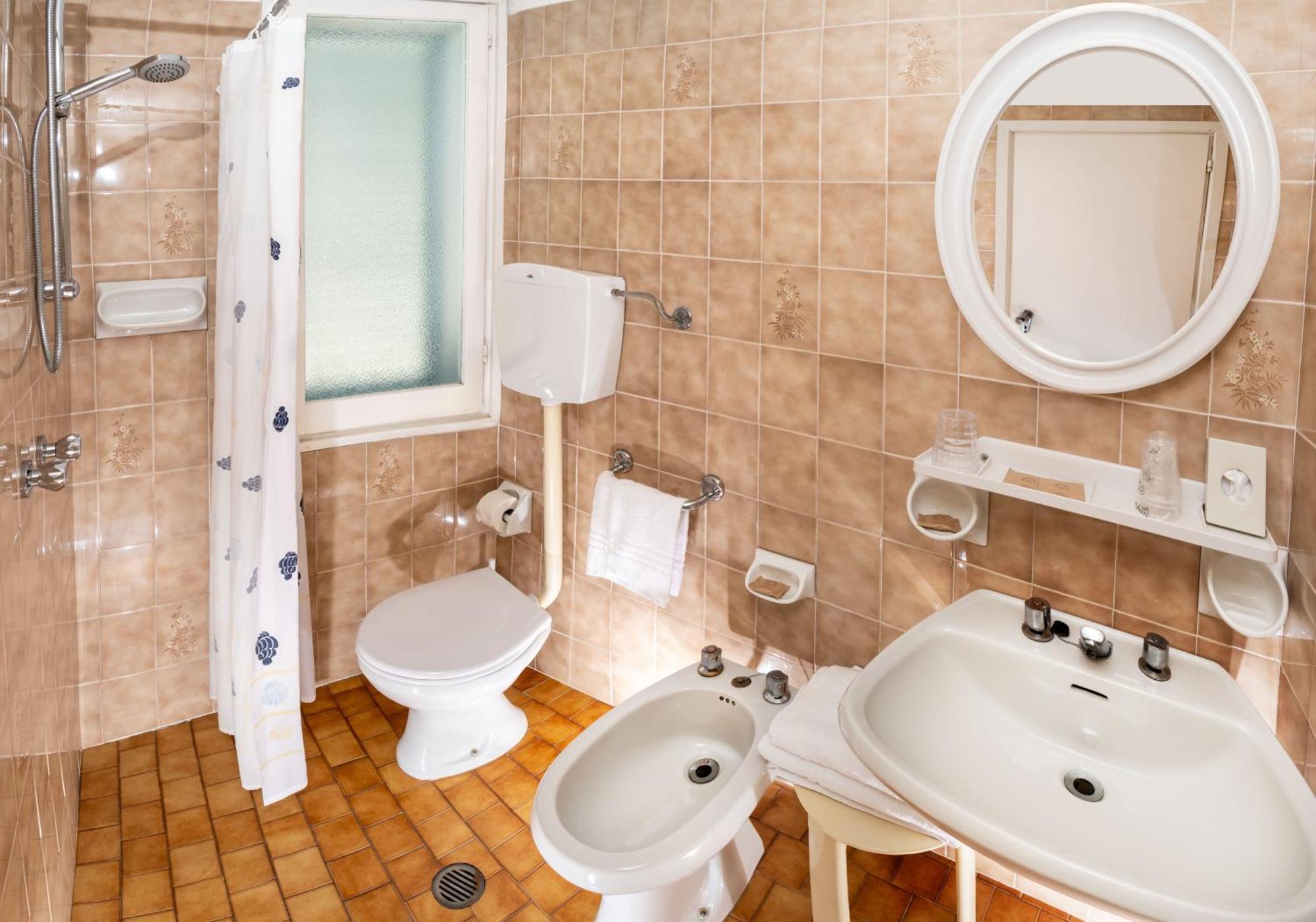 Hotel Odeon Cervia Luaran gambar